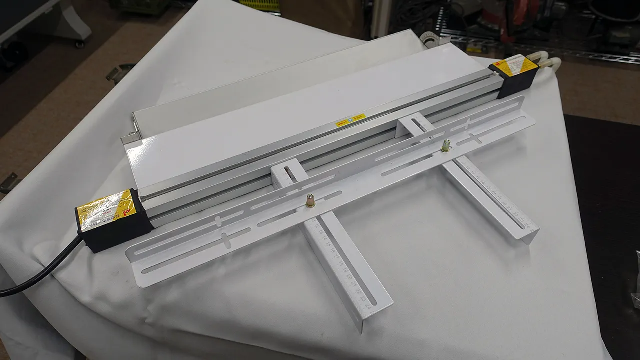 アクリルベンダー